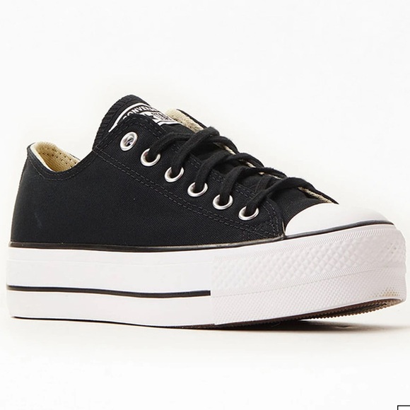 👟NWT CONVERSE WOMANS BLACK CHUCK TAYLOR ALL STAR LIFT PLATFORM SNEAKERS SZ 7 - Picture 1 of 16